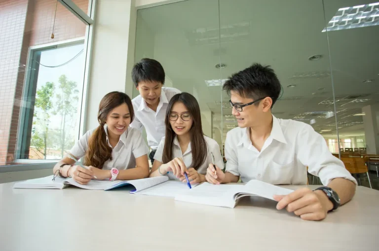 Students With Different Learning Styles in an Econ Tuition Centre