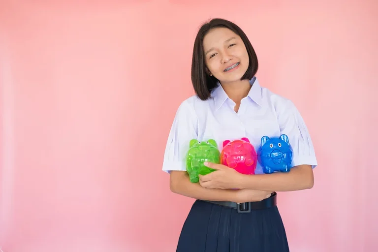 How Tuition for Economics Builds Your Child’s Financial Thinking Skills